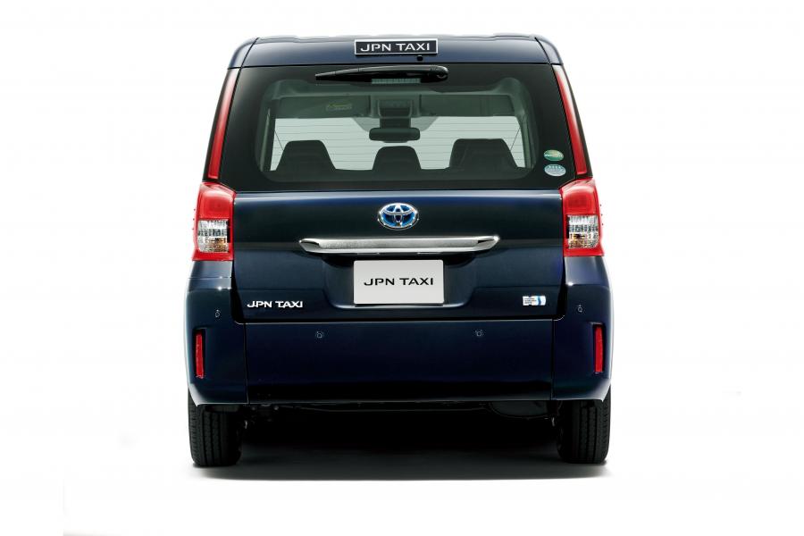  Toyota JPN Taxi 2017 года  (фото 2 из 16)